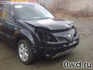 Битый автомобиль Renault Koleos